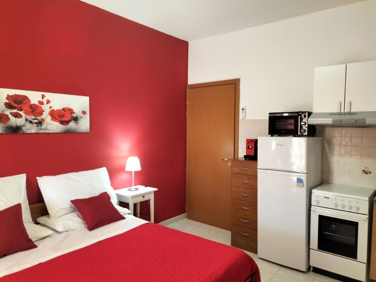 Casa Vacanza Da Rosa Letojanni Exterior foto